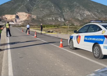 Mjeti del nga rruga në Borsh, humb jetën punonjësi i policisë, plagosen dy të tjerë