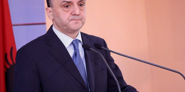 Ndjesë nga Maska.al/ “Ndërron jetë Artan Lame”, lajm i pa vërtetë