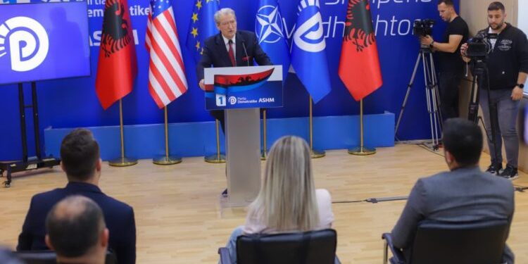 “Ia bleu votat kryeministri”, Berisha-Kalasë: Pa fakte nuk ke të drejtë të akuzosh Tabakun
