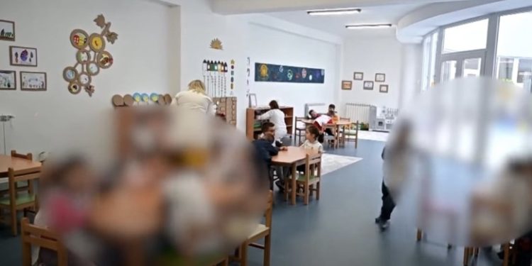 Helmimi i fëmijëve në kopshtin e Gramshit, zbulohet ushqimi i kontaminuar me salmonelë