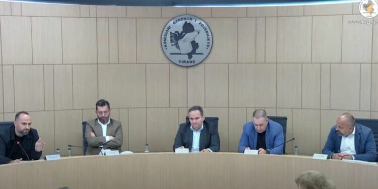 PD kërkon përsëritjen e zgjedhjeve për Kukësin, KAS shtyn shqyrtimin e ankimimit