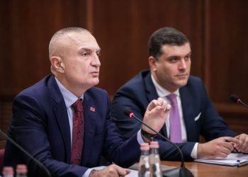 A do tërhiqet nga mandati që të hyjë Meta në parlament? Përgjigjet Tedi Blushi