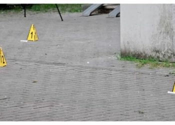 Gjermani/ 46-vjeçari shqiptar plagos tre persona, mes tyre edhe një 11-vjeçare