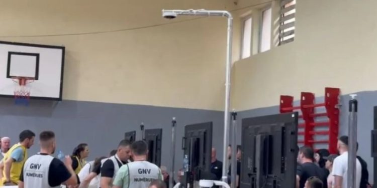 Vëzhguesi i PS ankohet për numëruesin e partisë së tij: S’shoqëron emrin me gisht