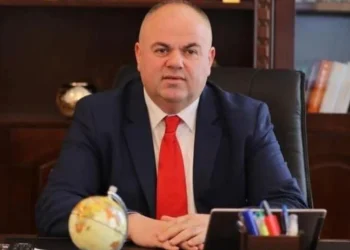 Lirohet nga burgu Safet Gjici
