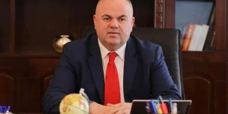 Lirohet nga burgu Safet Gjici