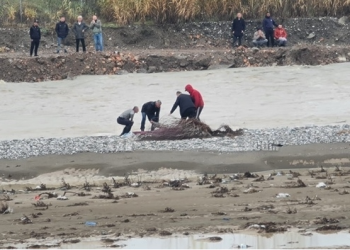 6-vjeçari gjendet i pajetë buzë lumit Shkumbin