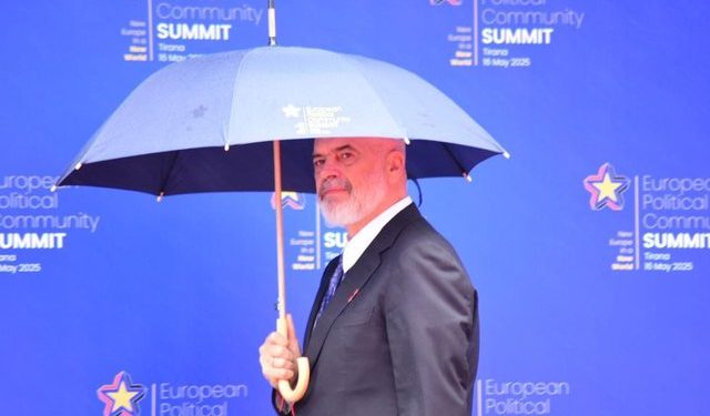 Draft-raportet nga Brukseli ekspozojnë ‘fasadën e qeverisë’ ndaj integrimit