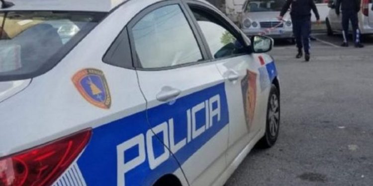 EMRI/ Kreu manovra të rrezikshme dhe përplasi 5 këmbësorë, 39-vjeçari kapet nga policia