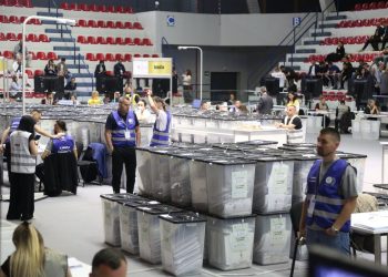 Sot nis rinumërimi i 587 kutive të Fierit, a do ta mbaj mandati  Zegjineja?