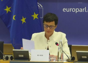 BE kritika Serbisë dhe Kosovës, Kos: Formoni institucionet, Vuçiç gaboi kur shkoi në Moskë