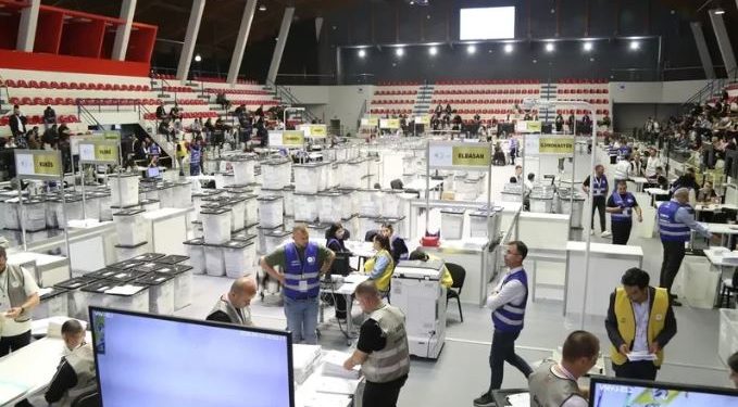 Rinumërimi në Tiranë/ Mbi 60% e kutive të verifikuara, nuk ndryshon shpërndarja e mandateve