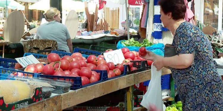 Situata e inflacionit në Shqipëri/ Vijojmë të paguajmë më shtrenjtë për ushqimet