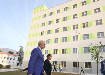 Dështimet në Shëndetësi/ Pacientët e qarkut Kukës po gjejnë shpëtim në spitalet e Kosovës