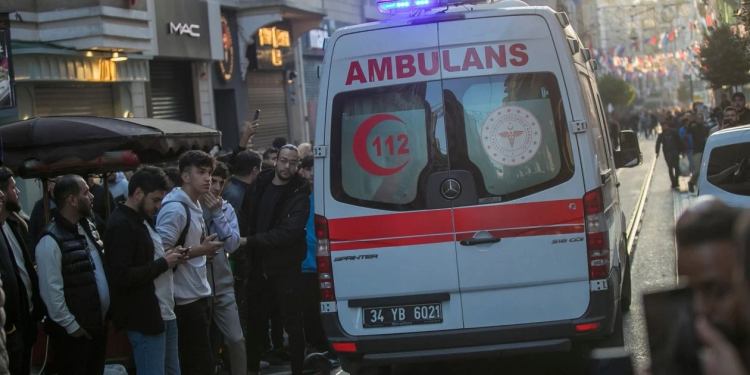 Tërmeti tmerron edhe Turqinë, humb jetën një 14-vjeçare pas atakut të panikut, 69 persona hidhen nga lartësia!