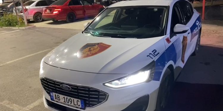 Vodhën sende me vlerë, USB dhe dokumente në një banesë në zonë e “Zogut të Zi”, arrestohen dy prej autorëve të dyshuar