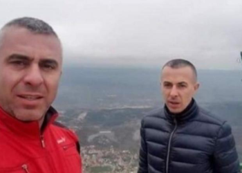 Fushë-Krujë/ Qëllohet me armë lokali i ish-shoferit të Arjan Ndojës, plumbat depërtuan deri në banak