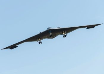 U përdor për herë të parë në Luftën e Kosovës, njihuni me avionin që bombardoi Iranin