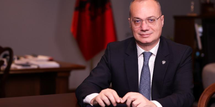 Konflikti në Lindjen e Mesme, Hasani: Evakuohen nga Izraeli 4 shqiptarë të tjerë