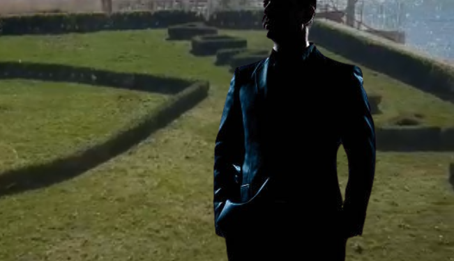 Denoncimi me VIDEO/ Kush është zyrtari i lartë i Tiranës që po zapton pronën publike në Sarandë?