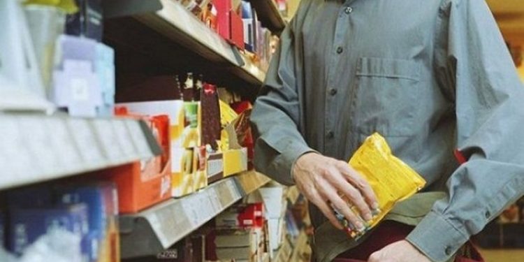 Dëshira e pakontrolluar për të vjedhur, çfarë është kleptomania, pse shkaktohet dhe si ta trajtoni