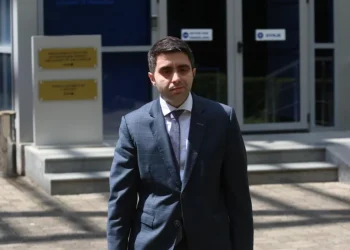 Goli 500 mijë euro që i “hëngri kokën” Myzyrit/ Si u favorizua AEK Munella-Drini 1, në kontratën 2 milionë euro nga KPP