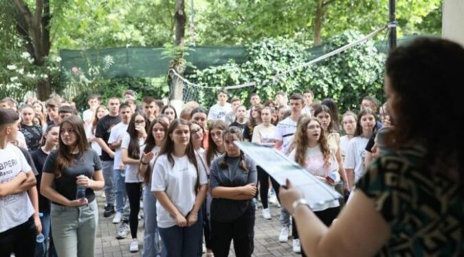 Sot provimi i matematikës, tentohen rreth 28 mijë nxënës të klasave të 9-ta