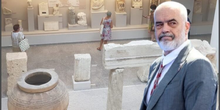 Turizëm pa trashëgimi/ Durrësi çel sezonin me muze të mbyllur