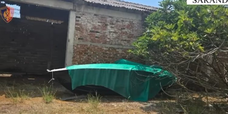 Kapja e skafit në Sarandë, policia: Trafik ndërkombëtar nga Greqia në Shqipëri, një i arrestuar, tre në kërkim