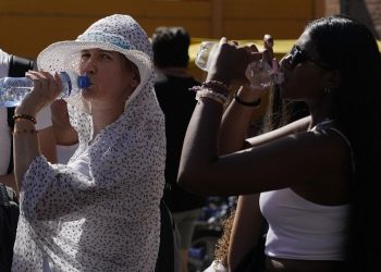 I nxehti afrikan “godet” Italinë, temperatura pritet të shkojnë deri në 40°C