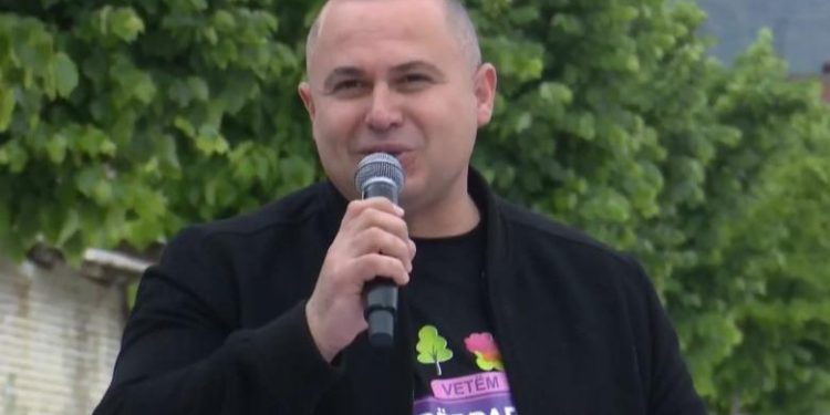 Dyshohet se bleu vota për PSD, kryebashkiaku socialist i Vaut të Dejës pyetet 1 orë në SPAK si person nën hetim
