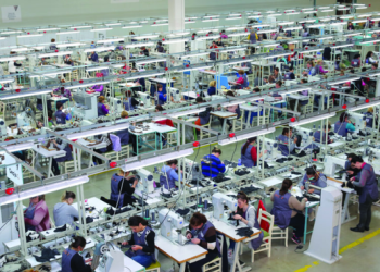 Fasonët paralajmërojnë sërish mbyllje fabrikash dhe shkurtime vende pune