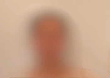 U abuzua nga i ati që 5 vjeç, flet nëna e 12-vjeçares në Patos: Nuk dija gjë, të kalbet në burg