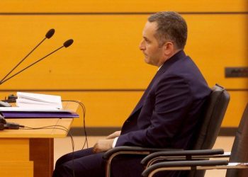 Ish-anëtari i Gjykatës së Lartë shpallet i pafajshëm për fshehje pasurie