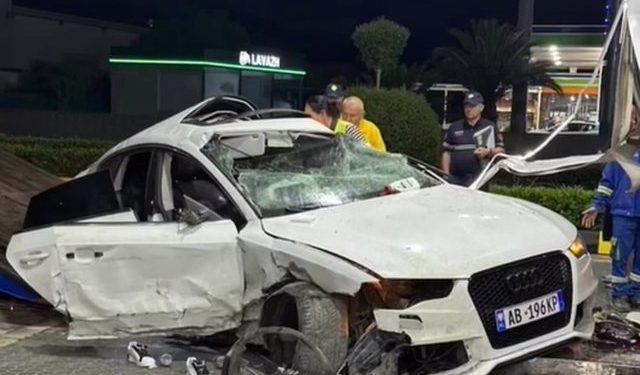 ‘Audi’ del nga rruga në autostradën “Tiranë-Durrës”, vdes 19-vjeçari, plagoset shoferi 18-vjeçar