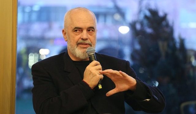 “Partia-shtet”/ Si e përdor Rama pushtetin politik mbi administratën vendore