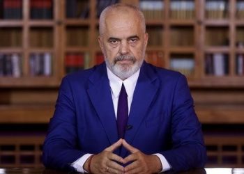 Rama ultimatum të ri për bizneset: 7 ditë afat, hiqni rraqet buzë rrugës
