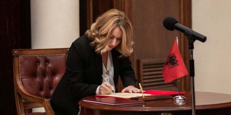 Sulmet e Ramës, prokurorja Gjeli shkresë KLP-së: Më cënoi dinjitetin, të merren masa ndaj kryeministrit