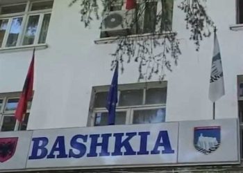 Vijon vala e dorëheqjeve në bashkitë e vendit, 7 administratorë paraqesin dorëheqjet në Gjirokastër