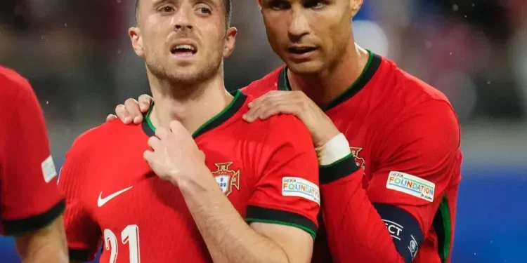 Reagimi/ Ronaldo sqaron arsyen e mungesës në ceremoninë e lamtumirës të Diogo Jotas