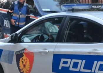 Grabitësi tmerron familjen në Farkë, i futet në shtëpi dhe tenton të vjedhë paratë me dhunë
