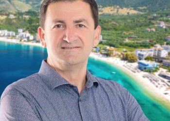 Kryetar i Bashkisë Himarë me porosi, kush ia komandon vendimet Vangjel Tavos?