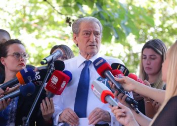 Zjarri në landfillin e Elbasanit, Berisha: PD ka bërë shumë padi, por SPAK është institucioni i amnistisë së krimeve