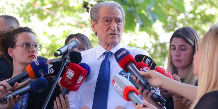 Zjarri në landfillin e Elbasanit, Berisha: PD ka bërë shumë padi, por SPAK është institucioni i amnistisë së krimeve
