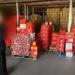 Skandal në Vorë/ Grumbullonin produkte të skaduara në Tiranë, Durrës e Elbasan dhe i rihidhnin në treg, dy të arrestuar
