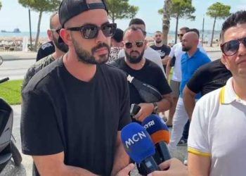 Kërcënimet e Ramës për heqjen e bizneseve / Qytetarët në Lungomare paralajmërojnë mbylljen e bizneseve
