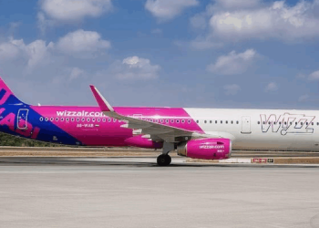 Problemet me motorët dhe humbjet, Wizz Air ndërpret fluturimet Abu Dhabi-Tiranë dhe shumë të tjera