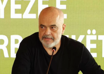 Skandalet ushqimore! Rama i prerë: AKU duhet të pezullohet