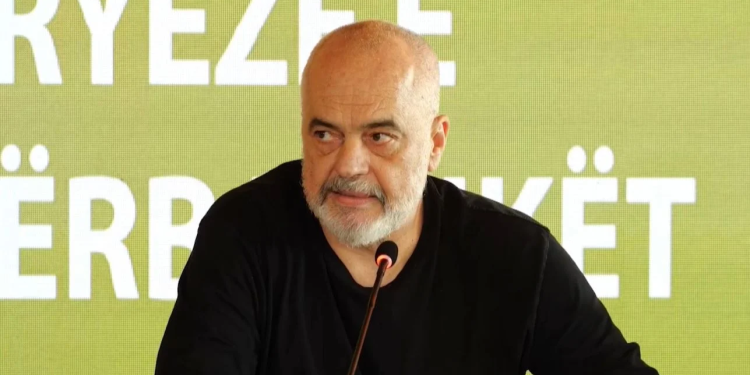 Skandalet ushqimore! Rama i prerë: AKU duhet të pezullohet