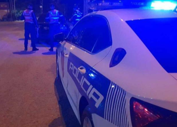 Durrës/ Plagoset në këmbë me armë zjarri një 35-vjeçar